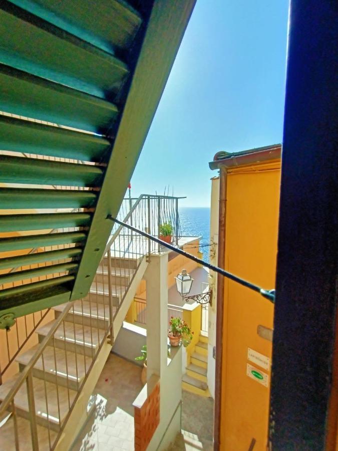 Hotel La Piramide Manarola Exterior foto