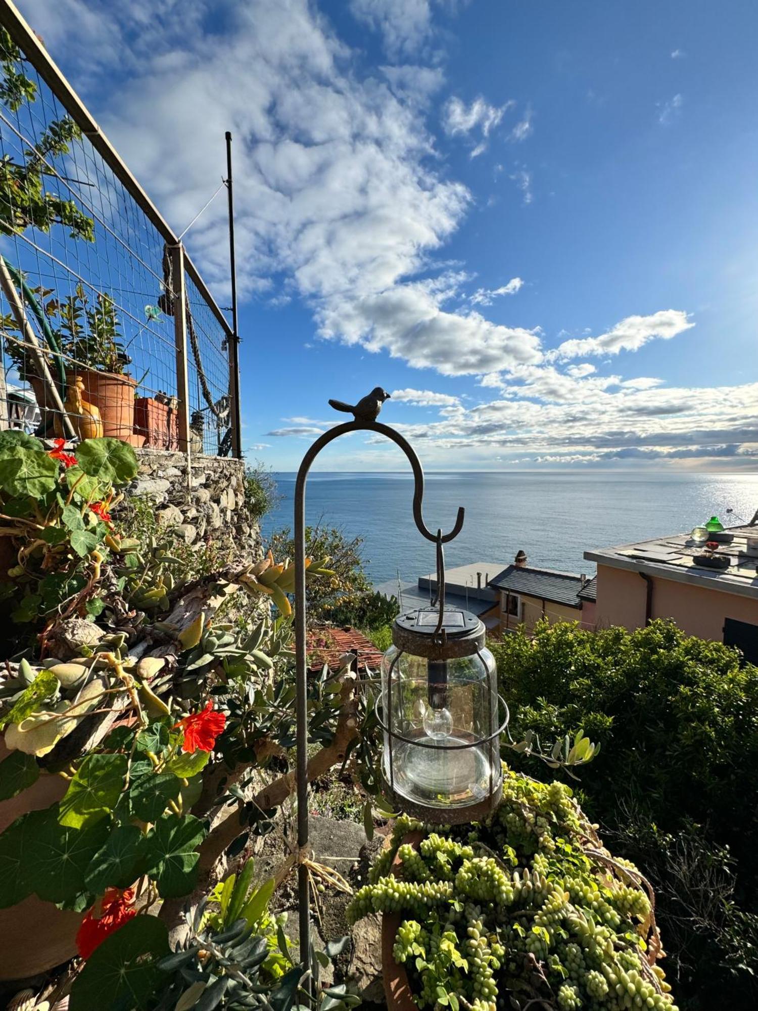 Hotel La Piramide Manarola Exterior foto